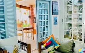 Juuquehy Surf House - suítes privativas-Passeio de canoa havaiana incluído